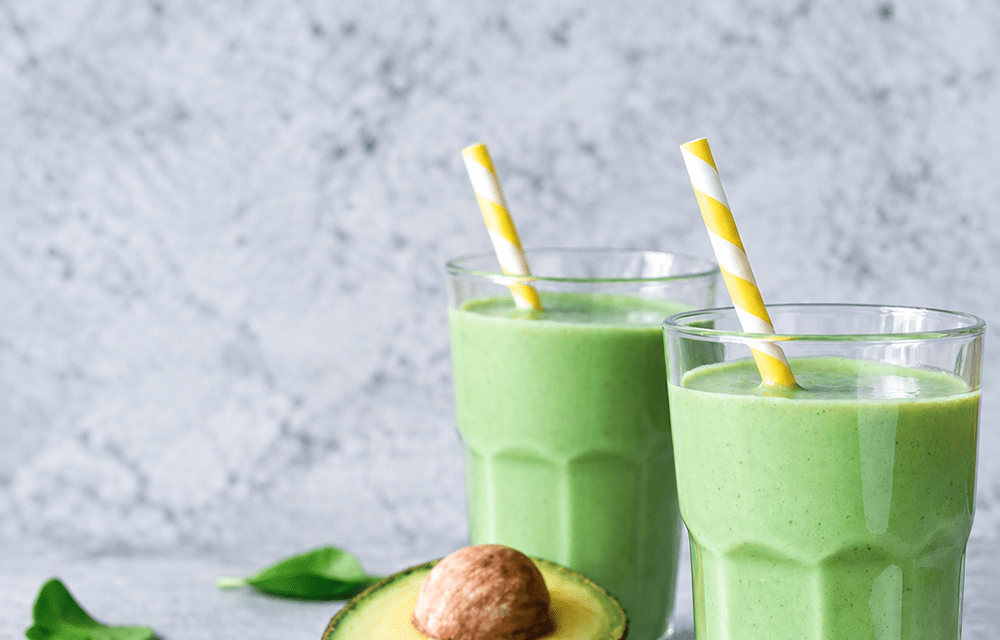 Smoothie de aguacate y té verde matcha